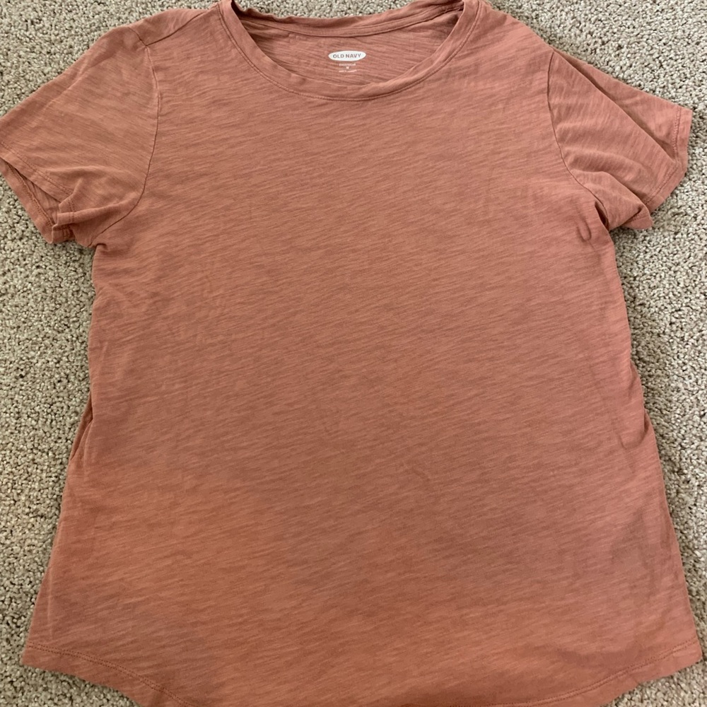 Old Navy peach t-shirt size medium